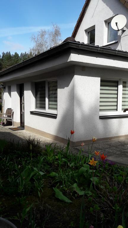 Ferienhaus Im Gruenen/Monteurzimmer Oranienburg Exteriér fotografie
